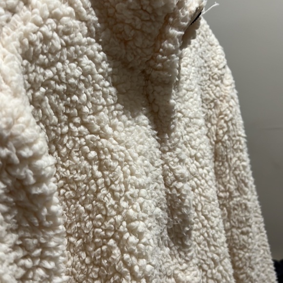 It’s a teddy jacket. Really soft and just wore 4-5 times. - Picture 3 of 3